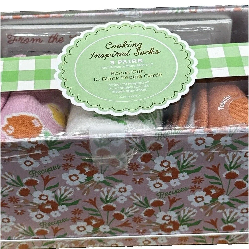 NEW 3-Pairs Womens Socks Cooking inspired Sz 5-10 Blanket Recipe Cards 10/Box